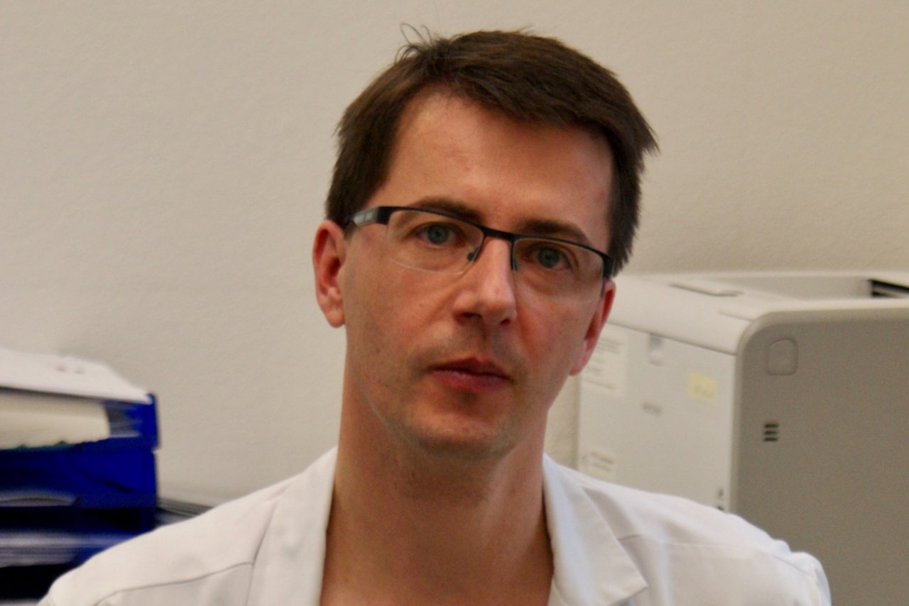 Dr. Christoph Ninck ist als Pneumologe am Berner  Tiefenauspital. Bild: Dominique Rast