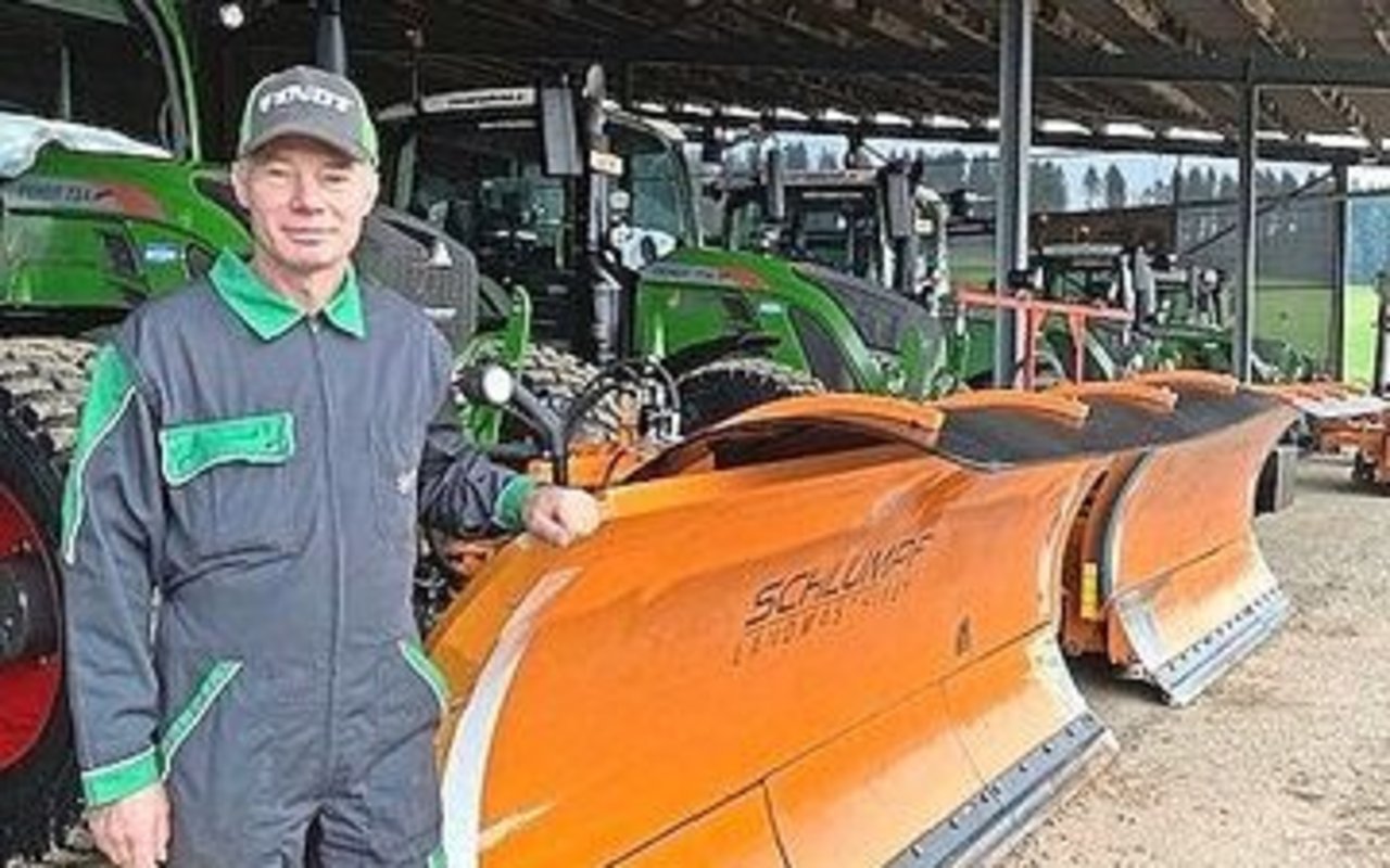 Thomas Wirz und seine Winterdienstflotte.