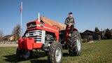Der Massey Ferguson 165 ist der Traumtraktor von Andreas Iseli aus Jegenstorf BE.  (Bild: «die grüne» / Pia Neuenschwander)