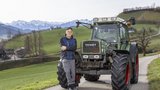 Der Fendt Farmer 280 S ist Adrian Eberhards Traumtraktor.  (Bild: «die grüne» / Pia Neuenschwander)