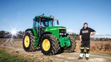 Der John Deere 7810 ist der Traumtraktor von Marc Wüthrich (24) aus Diemerswil BE.  (Bild: «die grüne» / Pia Neuenschwander)
