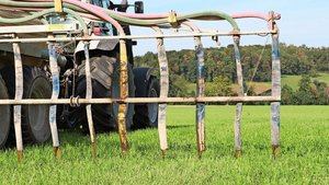 Technische Anpassung Technische Anpassungen sind meist einfacher umzusetzen, da ihre Wirkung messbar ist, so auch beim Schleppschlauch.