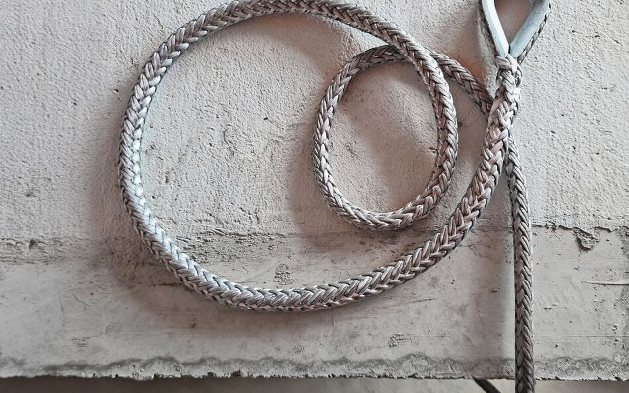 Kunststoffseile haben weniger Verschleiss, aber sie dehnen sich noch zu stark für den Praxiseinsatz.